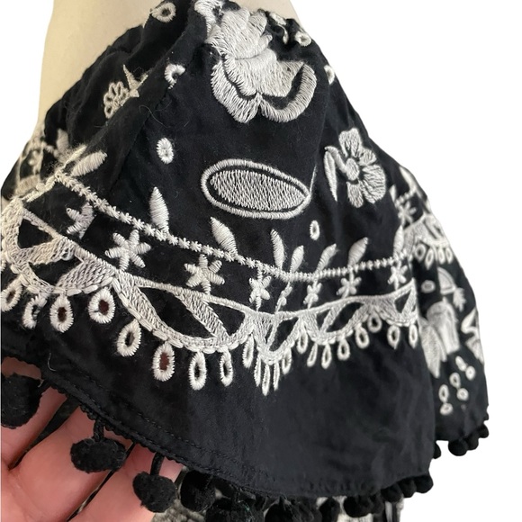 ANTHROPOLOGIE Marisol Off-The-Shoulder Midi Embroidered Dress - Picture 7 of 16